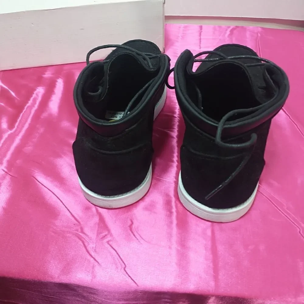 Tim Evans England Men's SZ 13 BlackSoft Suede Lace Up Chukka Boots .